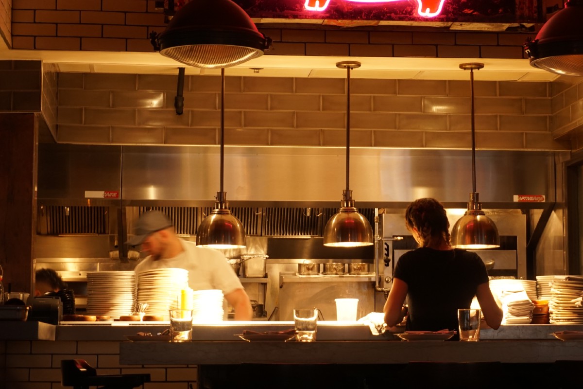 Photo by Esther Lin on Unsplash/Restaurants post-coronavirus