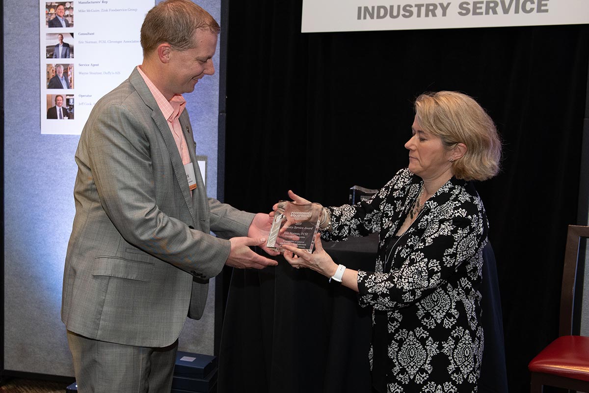 Eric Norman, FCSI, Clevenger Associates (Industry Service Winner); Jan Ashton, Foodservice Equipment Reports.