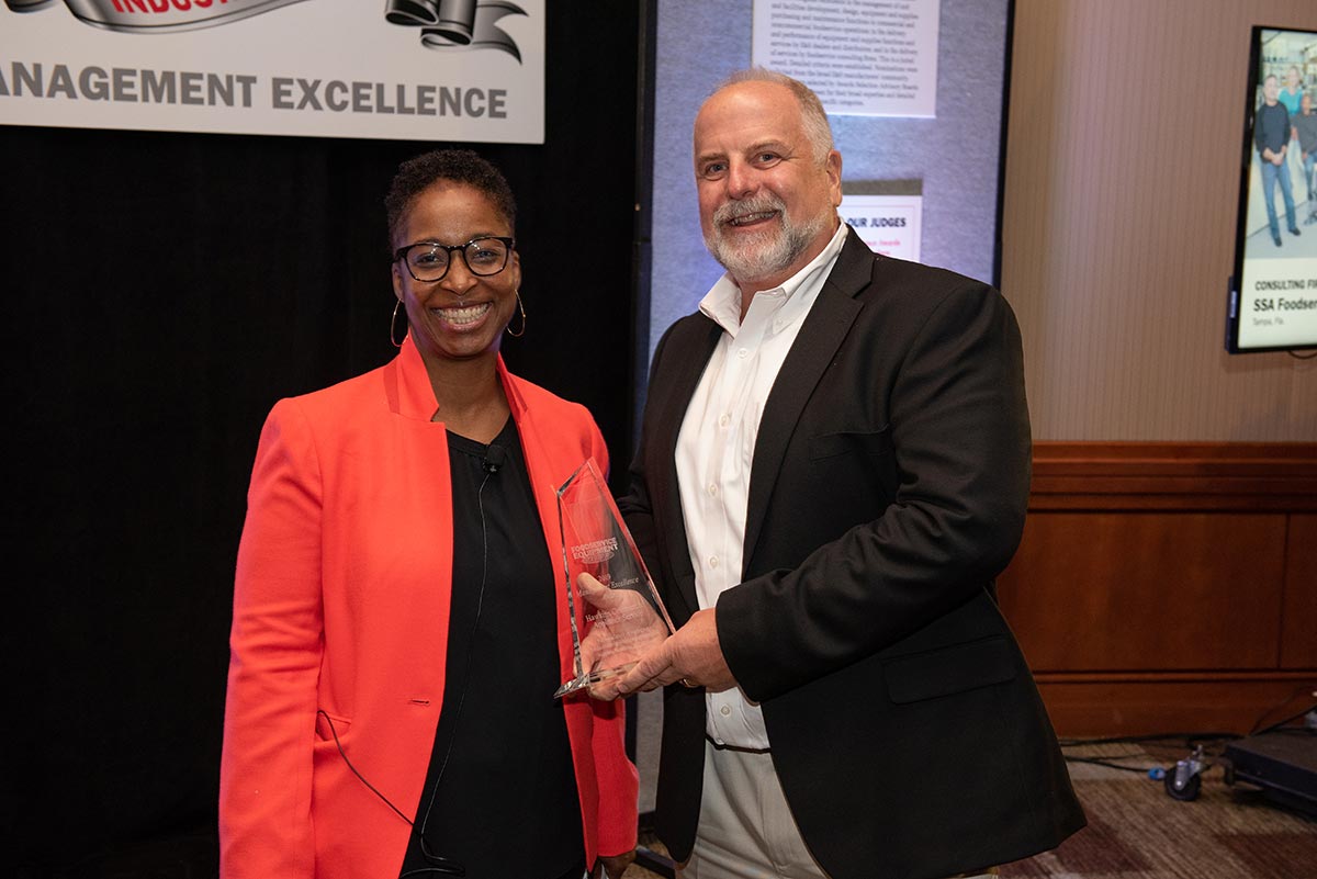 Kelly Killian, Foodservice Equipment Reports; John Schwindt, Hawkins Commercial Appliance Service (Management Excellence Winner).
