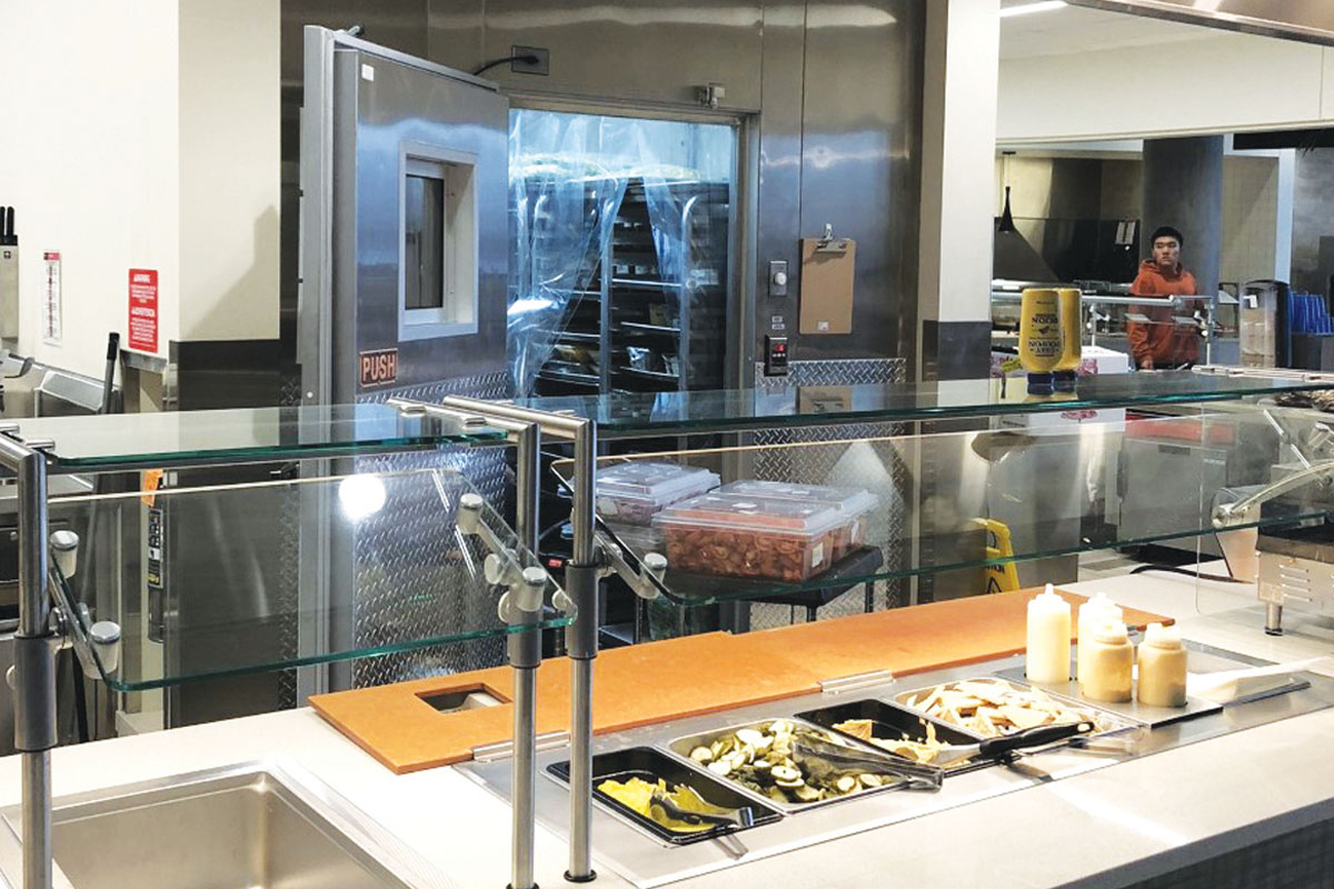 Pioneer Hall Walk-Ins Near Stations