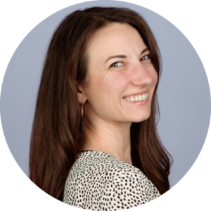 Lauren Coughlin Headshot Circle