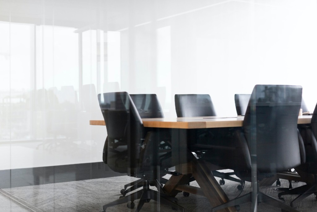 Board_Room_Stock_Image_Drew_Beamer_Unsplash Board_Room_Stock_Image_Drew_Beamer_Unsplash
