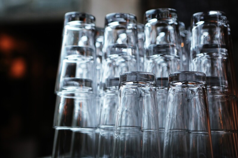 Restaurant Glasses Image by LEEROY Agency from Pixabay