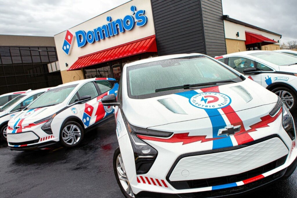 Dominos electric. vehicles 1200x800 1