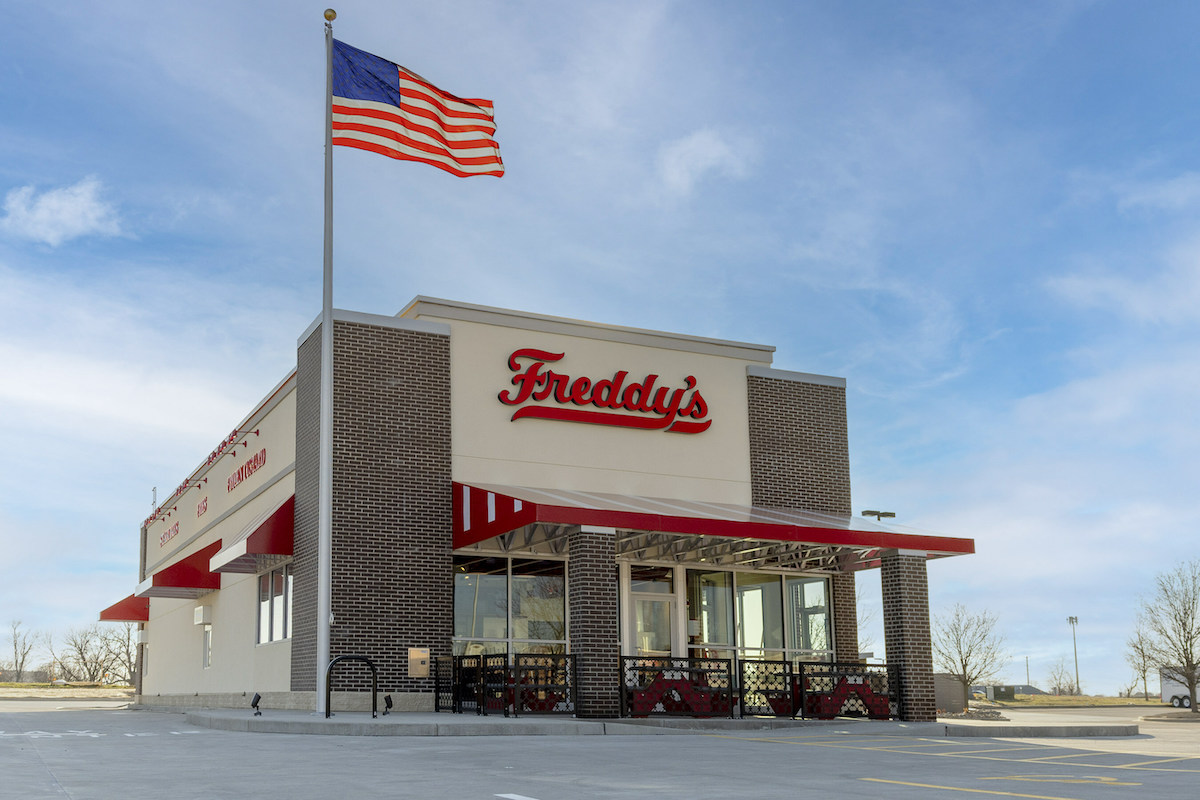 Freddy's Frozen Custard & Steakburgers Vegan Food & Drinks [2023